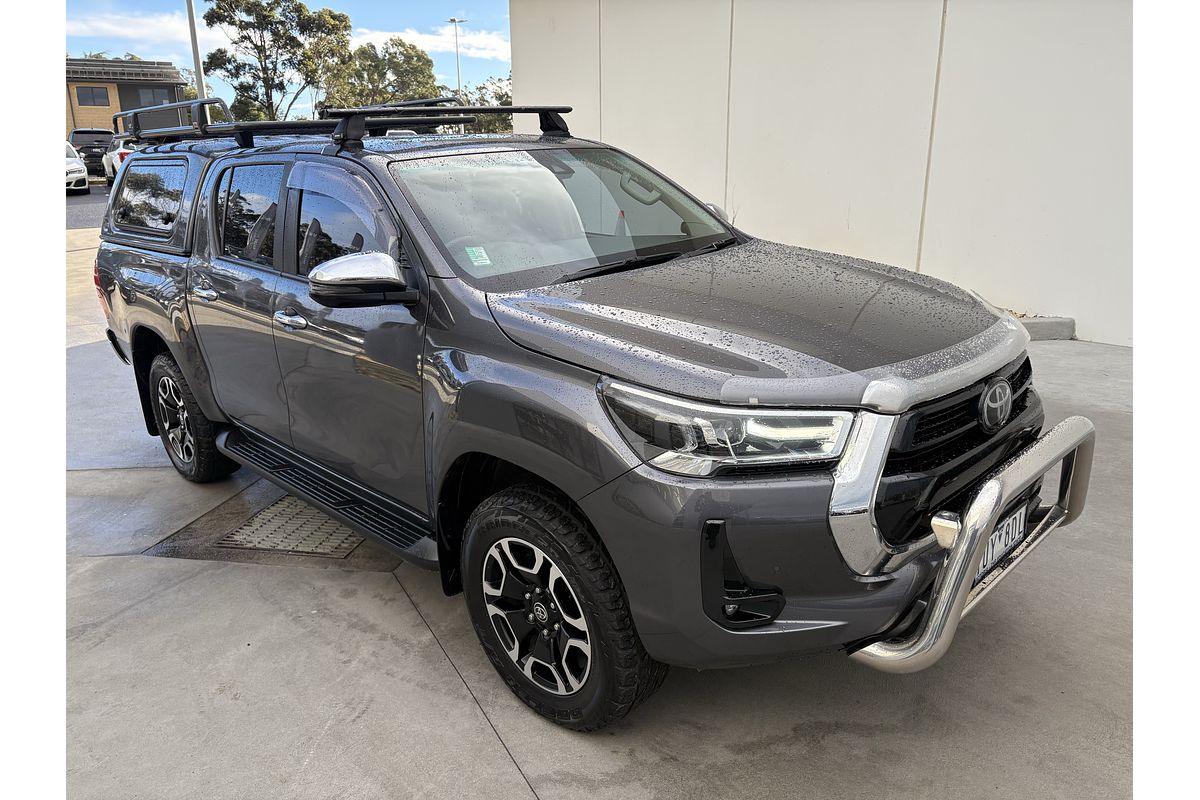 Toyota Hilux SR5